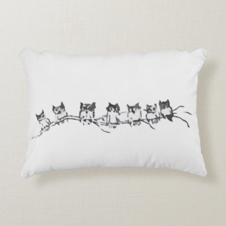 Coussins Décoratifs Hiboux noirs d'encre sur une conception de branche