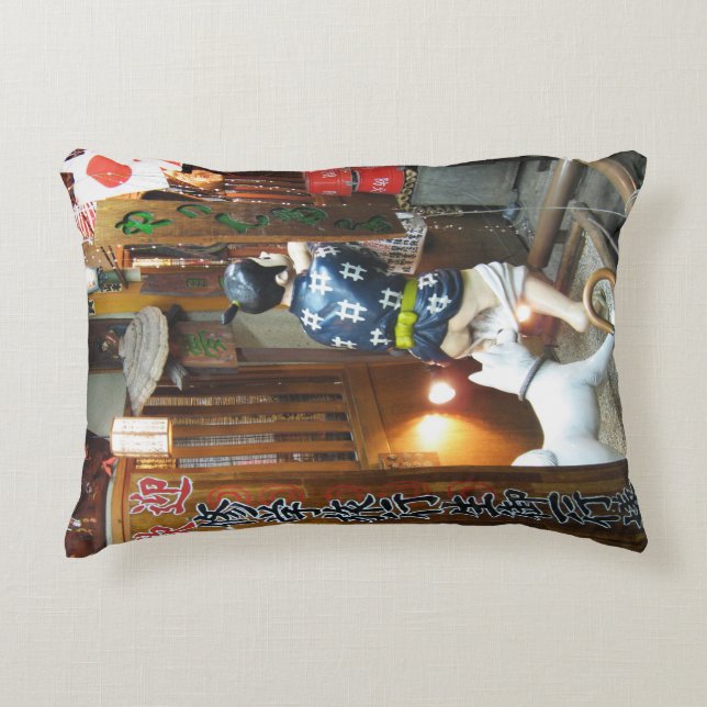 Coussins Décoratifs Humour Japonais - Chien tirant des culottes vers l (Devant)