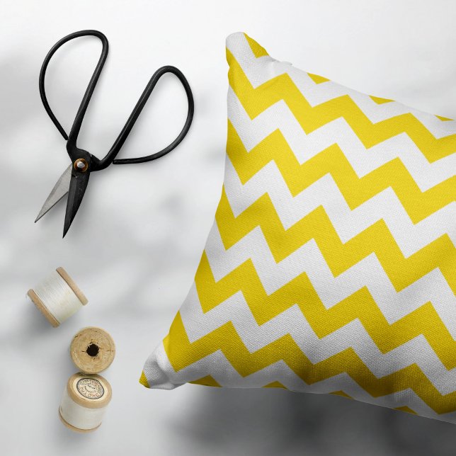 Coussins Décoratifs Jaune Zigzag, Jaune Chevron, Motif géométrique (Créateur téléchargé)