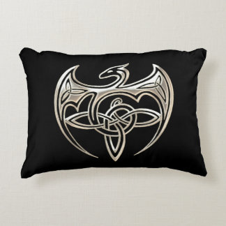 Coussins Décoratifs Le Celtic Trine de dragon argenté et noir noue