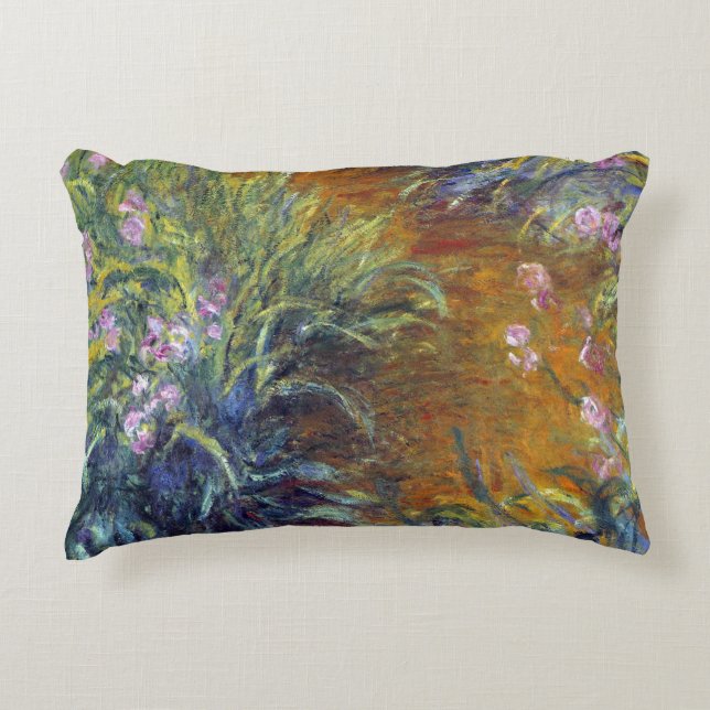 Coussins Décoratifs Le chemin à travers les iris par Claude Monet (Devant)