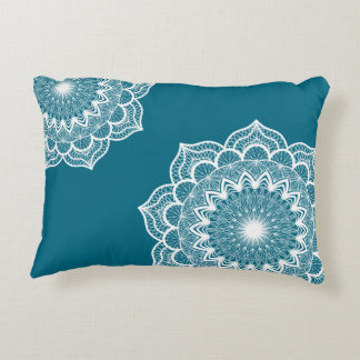 Coussins Décoratifs Mandala blanc sur fond bleu