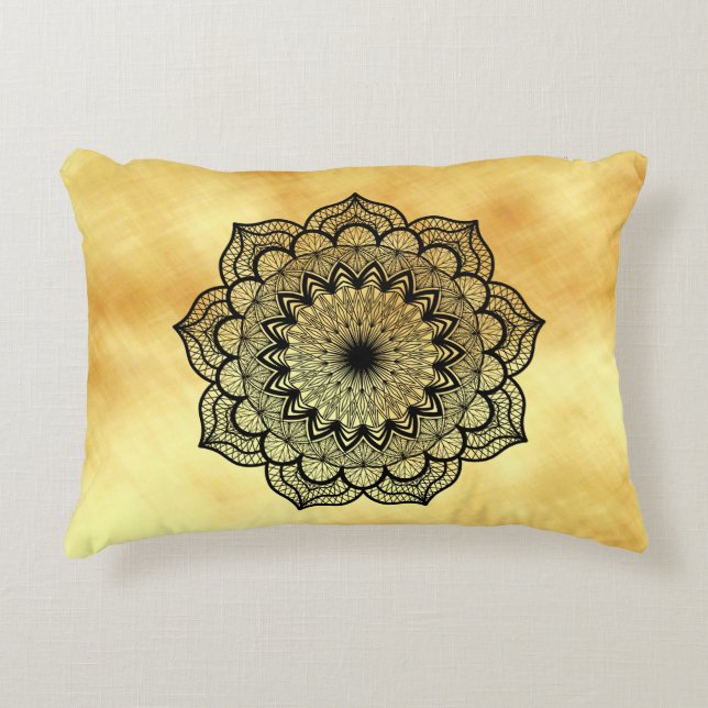 Coussins Décoratifs Mandala noir sur fond or doux (Devant)