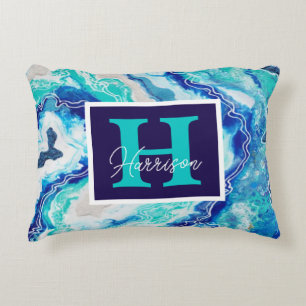 Coussins Décoratifs Monogramme en marbre bleu et turquoise Nom plage