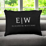 Coussins Décoratifs Monogramme moderne minimaliste noir et blanc<br><div class="desc">Découvrez notre collection minimaliste moderne de monogrammes noirs et blancs : Faites preuve de simplicité et de sophistication grâce à nos designs minimalistes, conçus pour élever votre style sans effort. Réalisée avec un oeil attentif pour l'esthétique moderne, cette collection présente des motifs noirs et blancs épurés accentués par des monogrammes...</div>