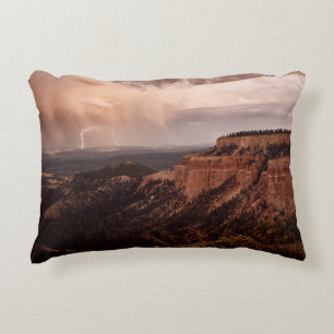 Coussins Décoratifs MONTAGNE ROCHEUSE Brown SOUS LE CIEL NUAGE PENDANT