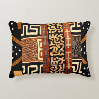 Coussins Décoratifs "Motifs audacieux, histoire riche"