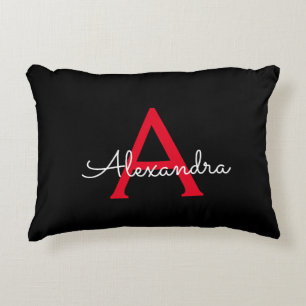 Coussins Décoratifs Nom du monogramme de la fillette de script noir ro