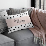 Coussins Décoratifs Nom du monogramme moderne | Points rose et noir Pa<br><div class="desc">Nom du monogramme moderne | Points rose et noir Pastel</div>