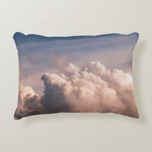 COUSSINS DÉCORATIFS NUAGES BLANCS SOUS CIEL BLEU