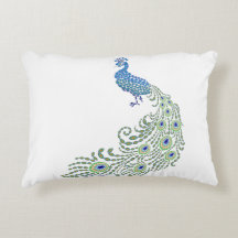 Paon orné de bijoux