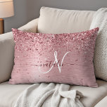 Coussins Décoratifs Parties scintillant en métal brossé rose pâle Nom<br><div class="desc">Personnalisez facilement ce design coussin à l'accent chic et branché avec une jolie parties scintillant brillante rose rousse sur un arrière - plan métallique brossé rose rousse.</div>