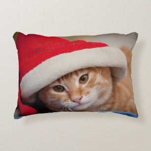 Coussins Décoratifs Petit chaton dans le casquette rouge de Noël