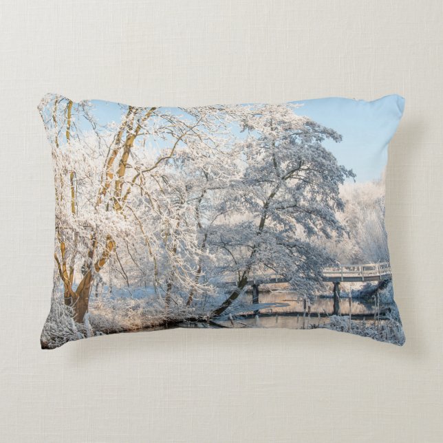 Coussins Décoratifs Pont du ruisseau River Snow Trees (Devant)