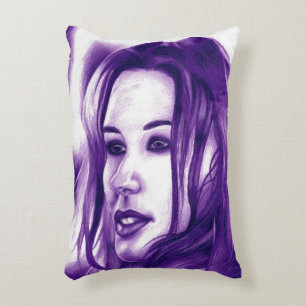 Coussins Décoratifs Portrait de femme originale en violet sur jeté