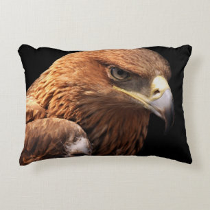 Coussins Décoratifs Portrait d'Eagle d'isolement sur le noir
