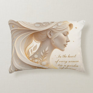 Coussins Décoratifs Portrait Féminin Luxueux avec Citation Inspirante