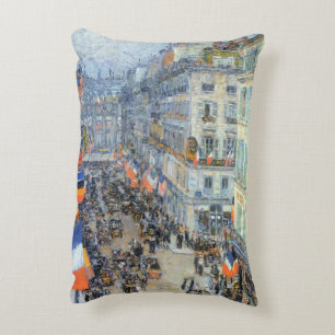 Coussins Décoratifs Quatorze Juillet, Rue Daunou par Childe Hassam