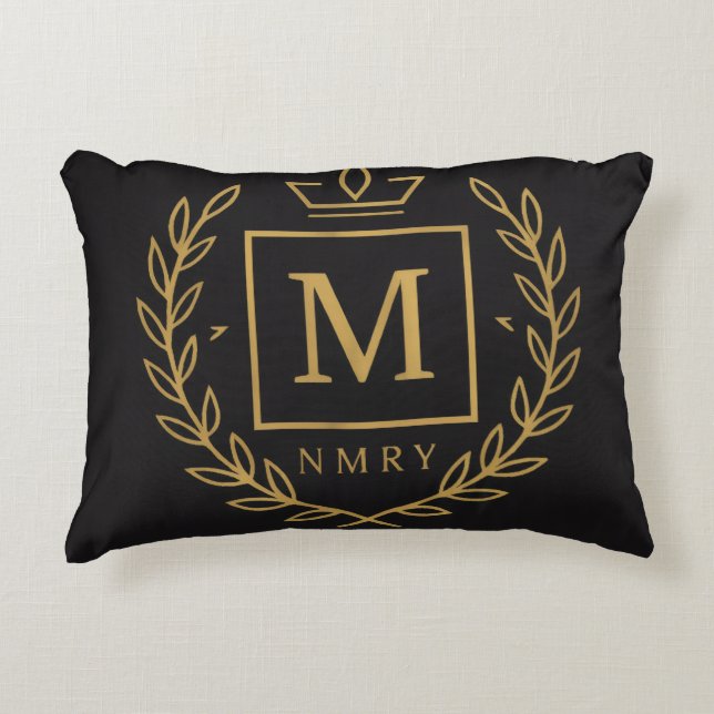 Coussins Décoratifs "Royal NMKY Emblem – Monogram M Crest Design" (Devant)