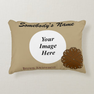 Coussins Décoratifs Ruban de fleurs Brown Tmpl par Kenneth Yoncich