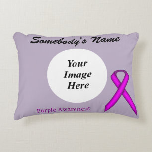 Coussins Décoratifs Ruban standard violet Tmpl par Kenneth Yoncich