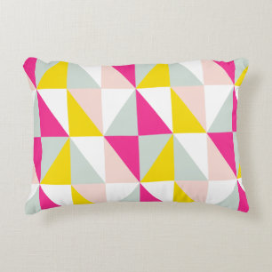 Coussins Décoratifs Triangles géométriques rose et motif de jaune