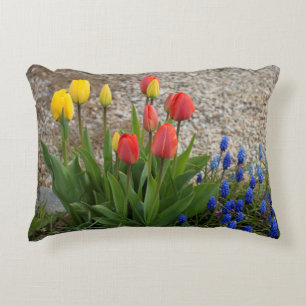Coussins Décoratifs Tulipes Rouges Et Jaunes
