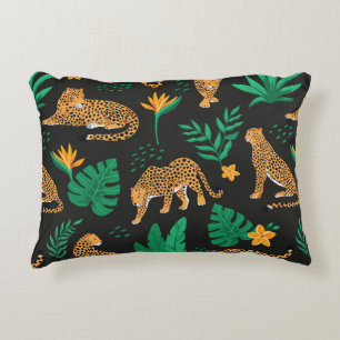 Coussins Décoratifs Vintage pattern with leopards and tropical leaves 