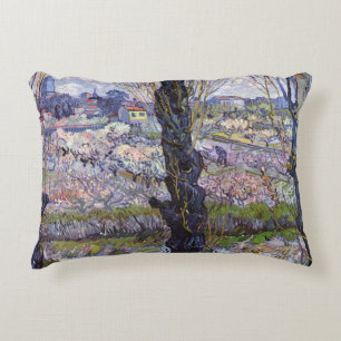 Coussins Décoratifs Vue de Van Gogh sur les vergers en fleurs d'Arles 
