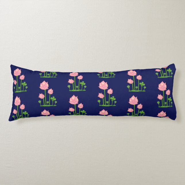 Coussins Longs Belles fleurs roses sur fond bleu marine (Devant)