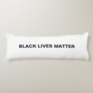 Coussins Longs Black Lives Matt texte blanc et noir minimaliste