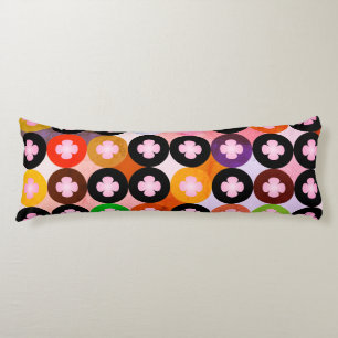 Coussins Longs Cercles multicolores cool et trèfles roses