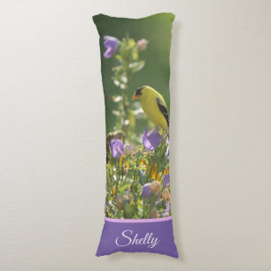 Coussins Longs Chardonneret sur une fleur de campanule