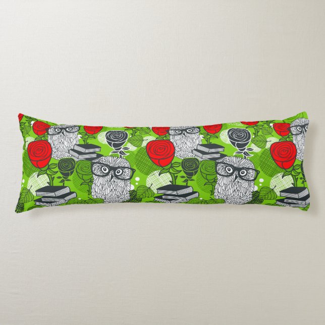 Coussins Longs Chouette en roses rouges (Devant)