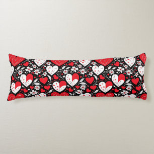 Coussins Longs Coeurs et fleurs rouges, noirs et blancs