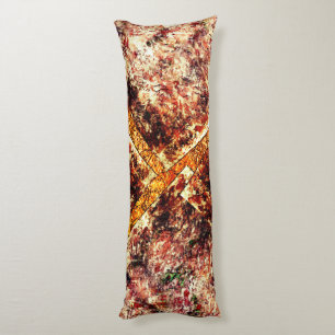 Coussins Longs Couches sales ou rouillées désorganisées sur marbr