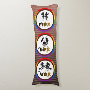 Coussins Longs Flex. Hex. Vex. Sorcières LGBTQIA positives envers