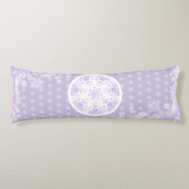 Coussins Longs flocon de neige violet clair et coeur étincelant (Devant)