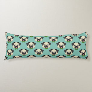 Coussins Longs Joli chien Carlin avec Papillon
