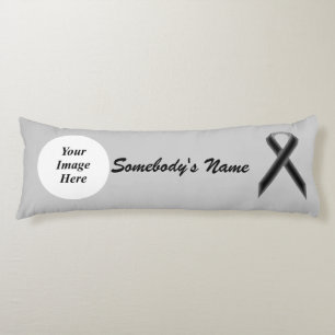 Coussins Longs Modèle de carbone Black Standard par Kenneth Yonci