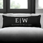 Coussins Longs Monogramme moderne minimaliste noir et blanc<br><div class="desc">Découvrez notre collection minimaliste moderne de monogrammes noirs et blancs : Faites preuve de simplicité et de sophistication grâce à nos designs minimalistes, conçus pour élever votre style sans effort. Réalisée avec un oeil attentif pour l'esthétique moderne, cette collection présente des motifs noirs et blancs épurés accentués par des monogrammes...</div>