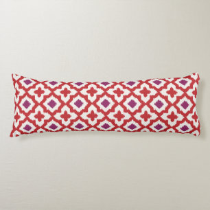 Coussins Longs Motifs tribaux ikat colorés chic rouge et violet