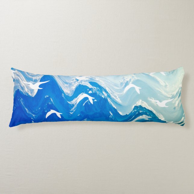 Coussins Longs Oiseaux au-dessus des vagues de la mer (Devant)
