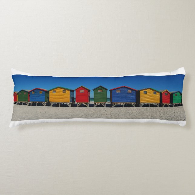 Coussins Longs Rangée de cases de plage aux couleurs vives (Devant)