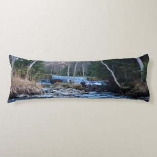 Coussins Longs Rivière sauvage de montagne - Nature sauvage Rouma