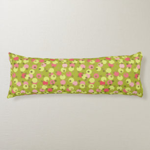 Coussins Longs rose, olive, or pâle et pois vert pois