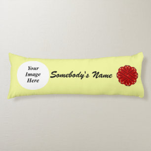 Coussins Longs Ruban de la Bourgogne Modèle par Kenneth Yoncich