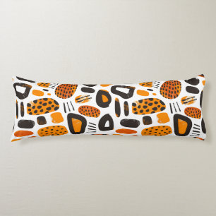 Coussins Longs Savane Pop : Vibrations Tribales en Orange et Noir