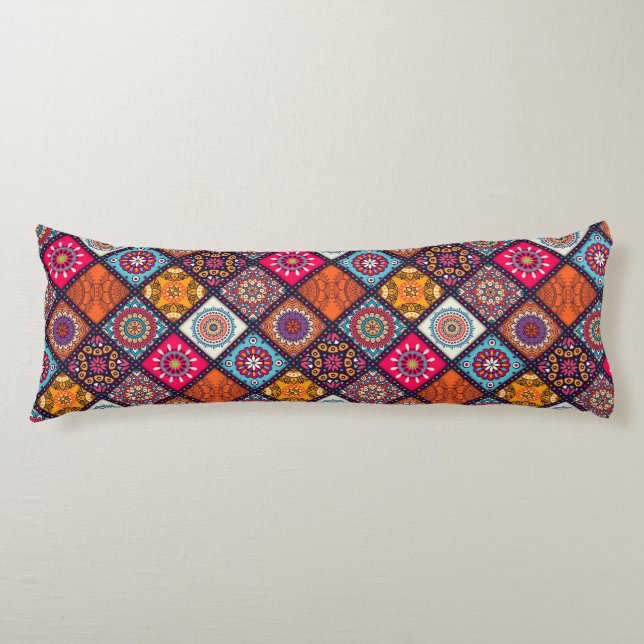 Coussins Longs style boho coloré (Devant)