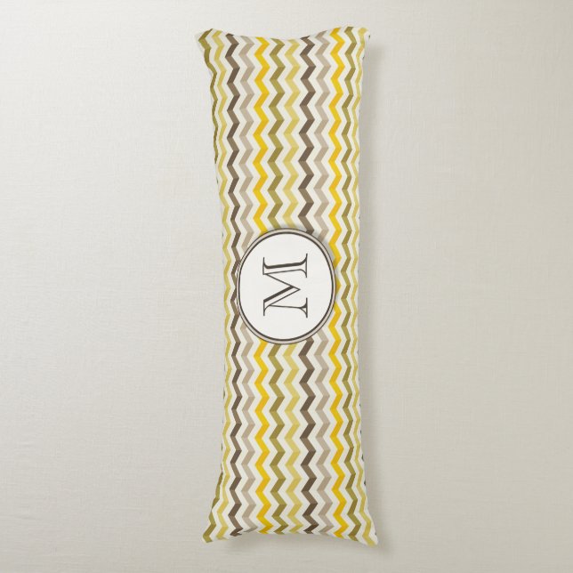Coussins Longs Tige Earthtone Gold Chevron avec Monogramme rond (devant Vertical)